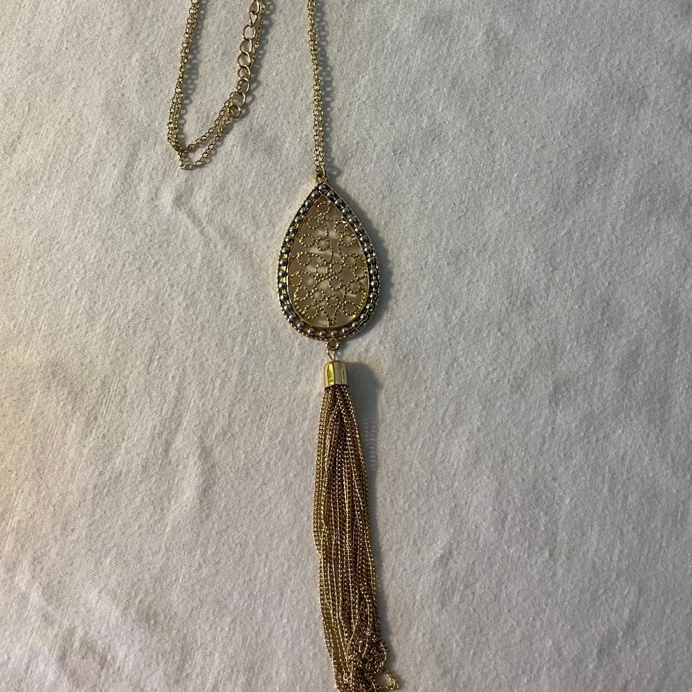 Long Gold Pendent Necklace